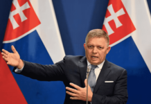 Balean al primer ministro de Eslovaquia